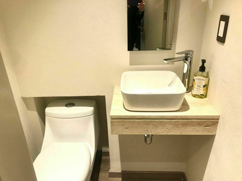 Imagen 11 de 30 de Divina, Remodelada Con Jardin Y Salon De Juegos