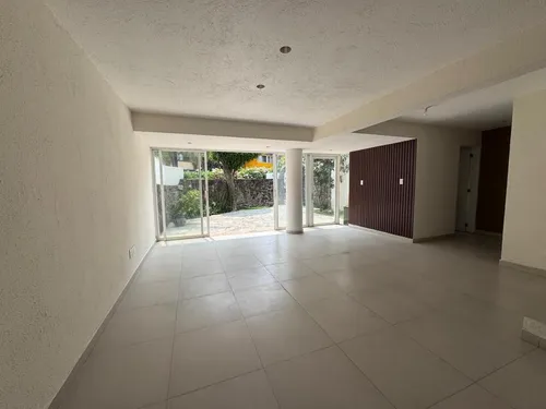 Casa Remodelada | Lomas De Cortes
