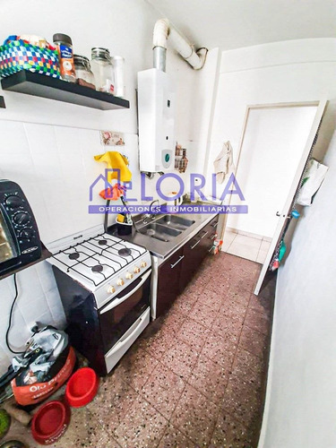 Imagen 11 de 17 de 2 Ambientes - A La Calle Con Balcon - Oportunidad.-