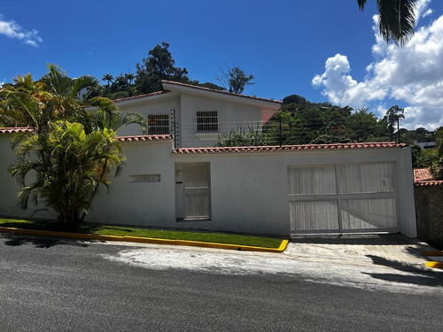 Imagen 1 de 18 de Casa En Macaracuay 600mt2 Caracas Calle Cerrada.