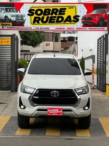Toyota Hilux SRV 2.4 AUTOMATICA 4X4 Diesel