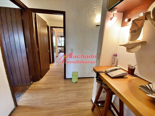 Hermosa Casa En Venta En Playa Mansa- Ref: 5740