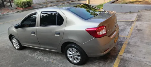 Renault Logan 1.6 Authentique