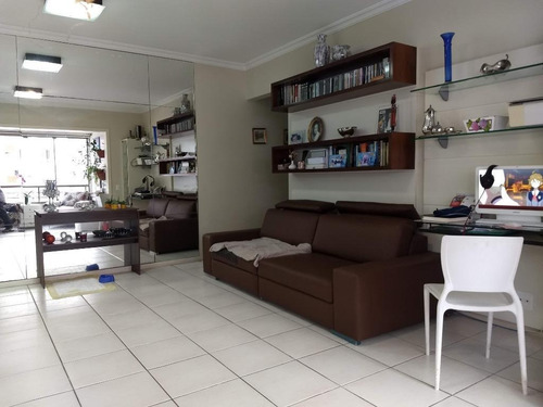 Imagem 3 de 21 de Apartamento Com 3 Dormitórios No Centro De Florianópolis - Ap5257