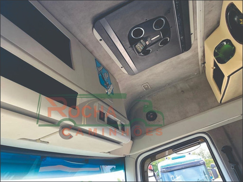 Imagem 6 de 15 de Volkswagen Constellation 19-320 4x2t Ano 2011