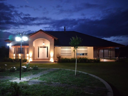 Excelente Casa Quinta A La Venta En Mercedes -apta Credito