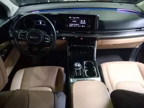 Kia Carnival Zenith At 3.5 4x2