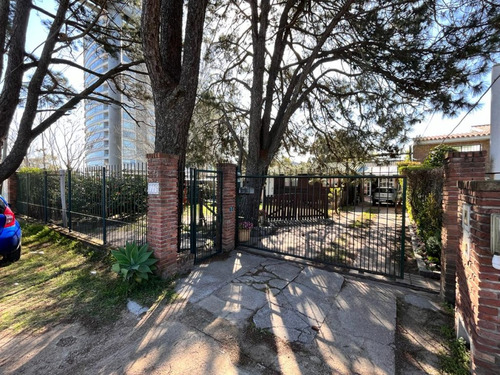 Dos Casas En Único Padrón Con Cochera Parque Miramar Ideal Desarrolladores