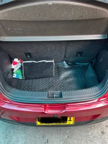 Mazda 2 Hb Automático Modelo 2010