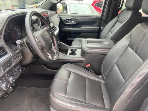 Chevrolet Suburban 5.3 Rst 4X4 At