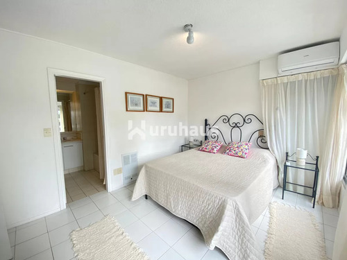 Venta Apartamento Tres Dormitorios Punta Del Este Playa Brava Edificio Torre Marina Ii