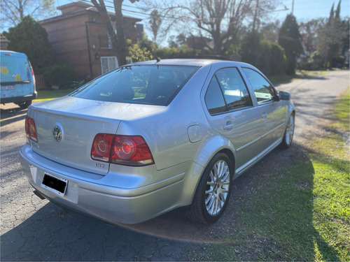 Volkswagen Bora 1.8 T Highline
