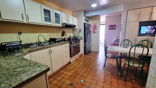 Se Vende Casa En Terrazas Del Club Hipico Mls #23-21270