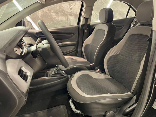 Chevrolet Onix Onix 1.0 LT SPE/4