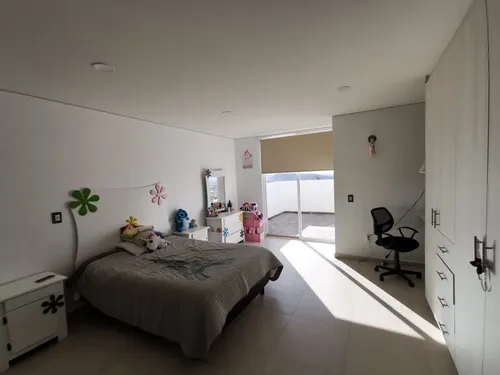 Preciosa Residencia De Autor En Los Cipreses, Vista Espectacular, Única !!