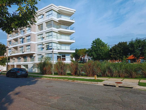 2 - Coast Harbour - Rambla Costanera 3° 304