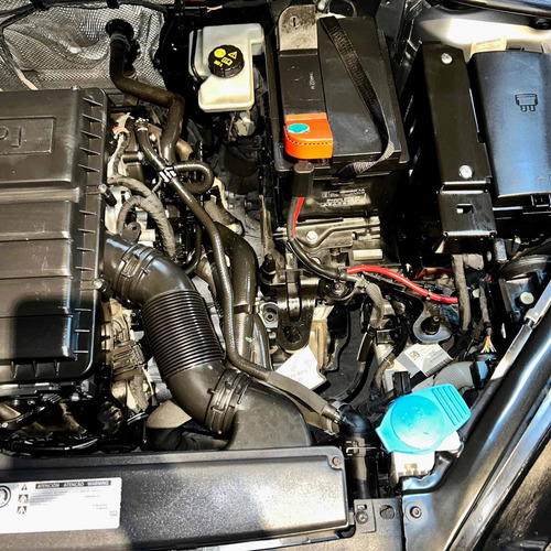 Imagen 22 de 24 de Volkswagen Golf 2016 1.6 Trendline