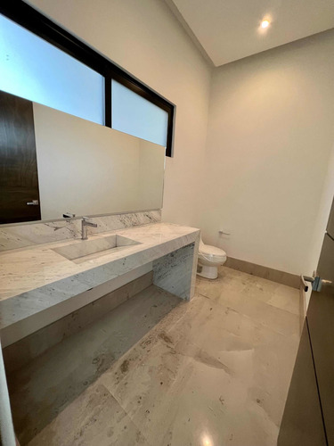 Imagen 5 de 30 de Casa En Fuentes Del Valle En Venta