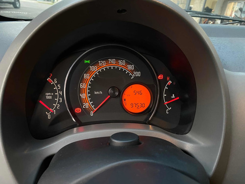 Fiat Uno 1.4 Attractive Pack Seg /// 2014 - 97.000km