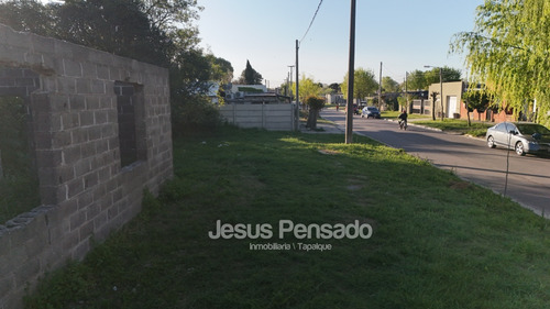 En Venta Terreno De Esquina Con Construccion