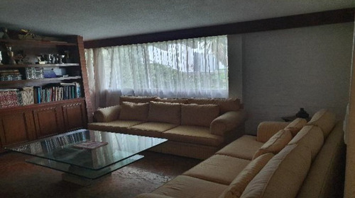 Imagen 1 de 4 de Linda Casa En Venta De 585 M2 En Lomas Altas. Qb