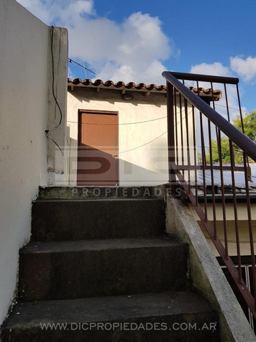 Imagen 26 de 30 de Chalet 4 Ambientes Venta - Beccar