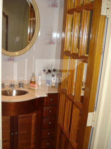 Casa - Jose Leon Suarez