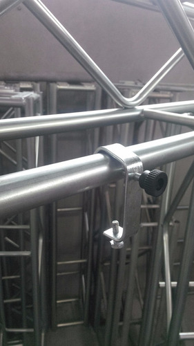 Imagem 2 de 3 de Kit Com 10 Ganchos Algema Clamp Para Treliças Box Truss Q20