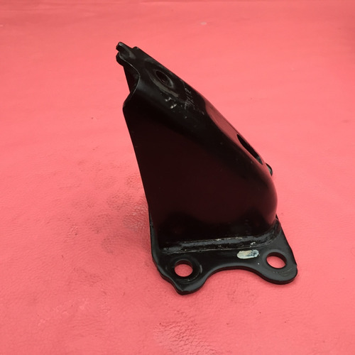 Base Izquierda De Motor Np 300 2014-2020 2.4 Lts Original (Usado)