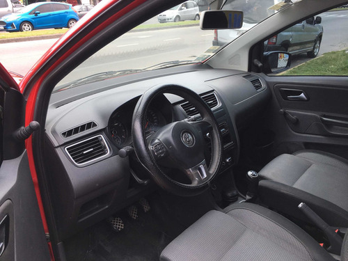 Imagen 5 de 8 de Volkswagen Suran 2010 1.6 Comfortline 101cv 11a