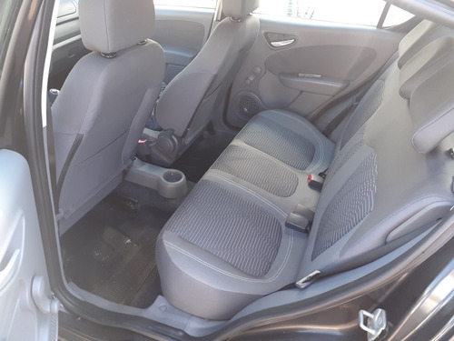 Fiat Palio 2012 1.4 Attractive Flex 5p