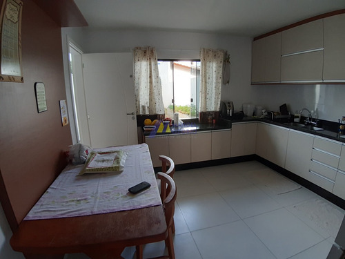 Sobrado Triplex A Venda No Bairro Iguaçu - Araucária - 389