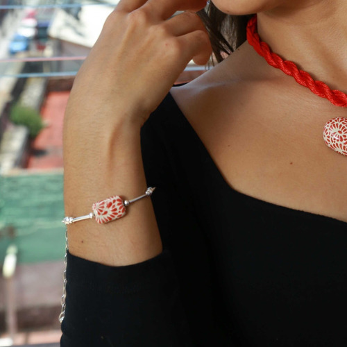 Kit Collar, Pulsera Y Arete Infinito. Alonso Luis Atala. Color Rojo Chico