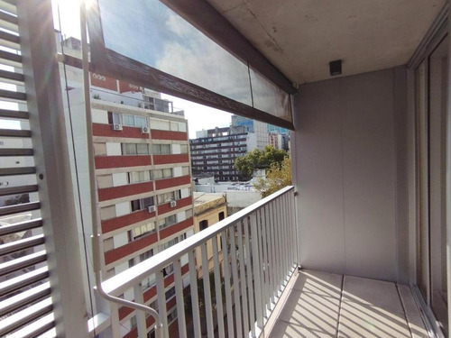 Imagen 5 de 18 de Alquiler Dos Dormitorios Barrio Sur, Terraza, A Metros De La Rambla
