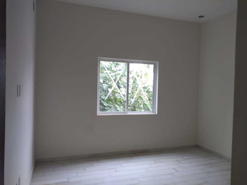 Imagen 12 de 15 de Casa En Venta Fracc. Las Lomas