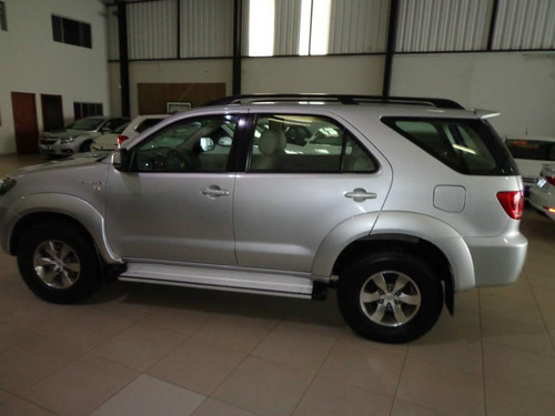 Toyota Hilux Sw4 Cd 3 .0 Srv 4x4 Aut.