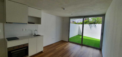 Imagen 2 de 8 de -monoambiente A Estrenar Con Patio, Pocitos.