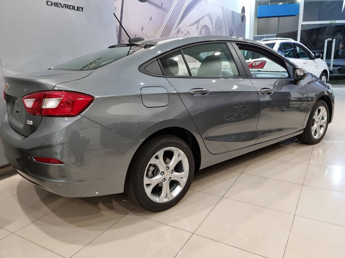 Imagen 3 de 17 de Chevrolet Cruze Lt 4 Puertas Automático 0km 2022 Adj Vm