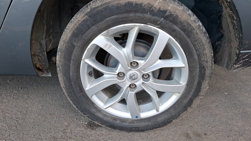 Renault Logan 1.6 Privilege