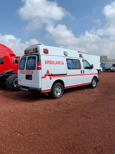 Imagen 6 de 15 de Ambulancia De Traslado T2 Chevrolet Express Modelo 2008