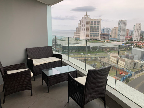 Apartamento En Venta De 3 Dormitorios En Peninsula (ref: Bpv-9212)