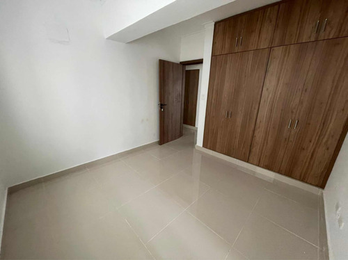 Imagen 6 de 10 de Apartamento En Venta En El Millón, Cercano A Sectores Bella Vista, Evaristo Morales, Las Praderas, Los Prados