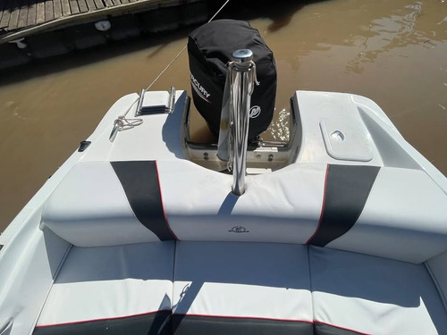 Eclipse 17 Mercury 115 Hp 4 Tiempos