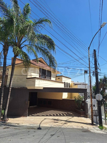 Casa En Venta En Col. Colinas De San Jeronimo En Monterrey