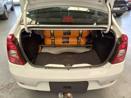 Imagem 7 de 12 de Logan 1.6 Expressio 2012 Kit Gas