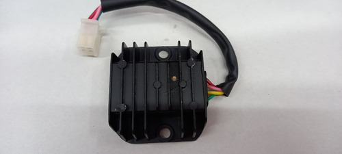 Imagen 3 de 4 de Regulador De Voltaje De Winner Cg De 4 Terminales Macho