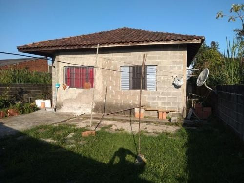 Imagem 4 de 14 de Casa Perto Do Comércio Com Varanda - Itanhaém Sp - 7146 Npc