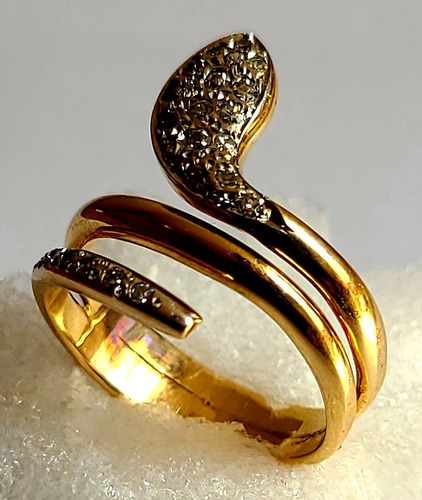 Precioso Anillo De Serpiente Con Diamantes En Oro Solido 14k