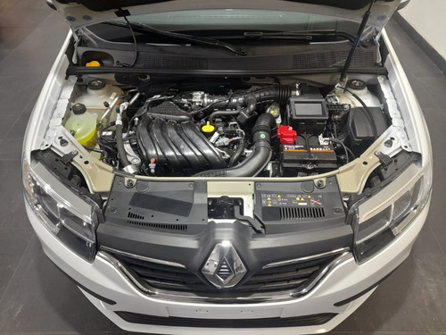 Imagen 16 de 17 de Renault Logan Ph2 Zen 1.6 (cp)