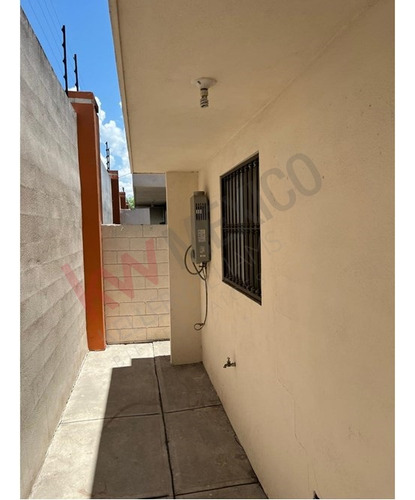 Casa En Venta Equipada En Molino San Francisco, Apodaca Nl. A 10 Min Del Aeropuerto Internacional...